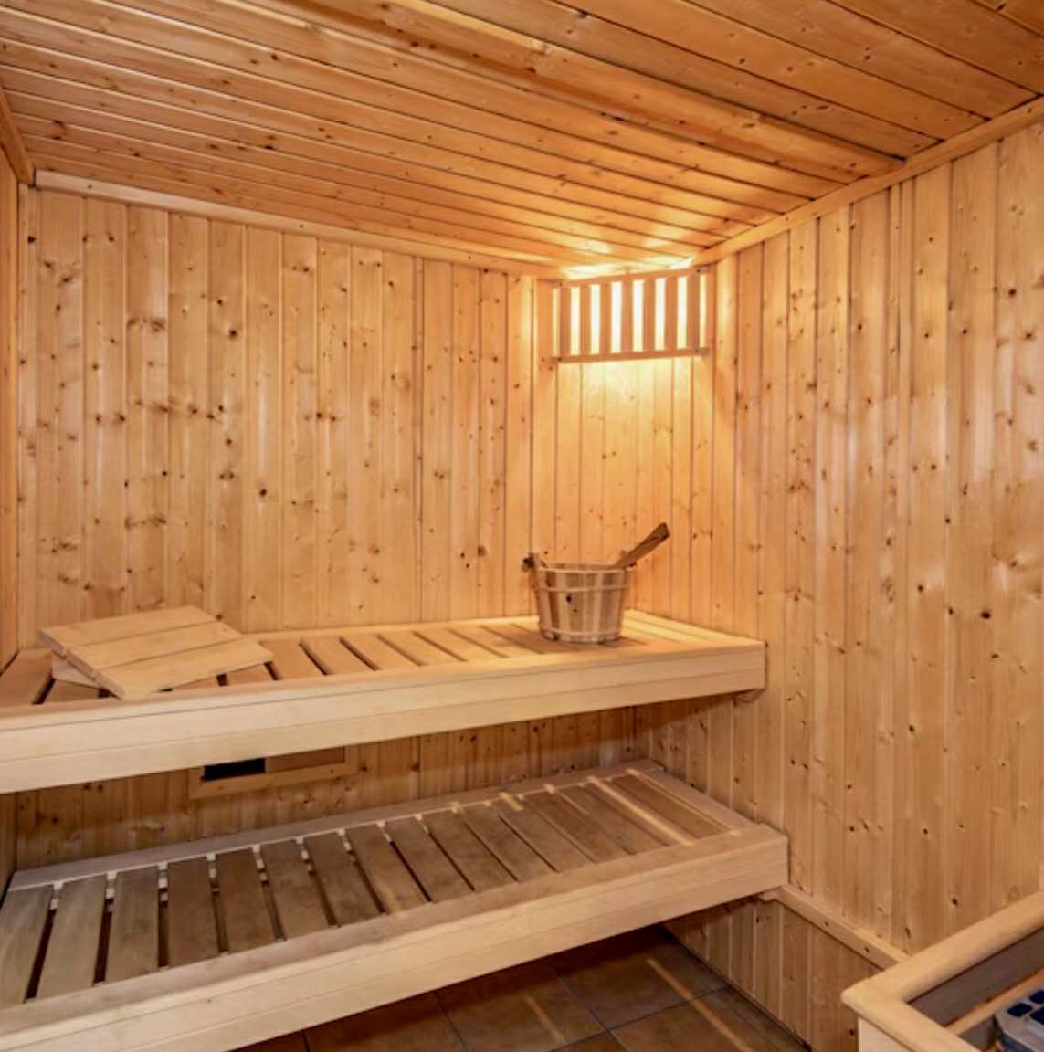 Hier ist die Sauna in unserem Ferienhaus Feldlerche auf Usedom am Stettiner Haff an der Ostsee abgebildet.