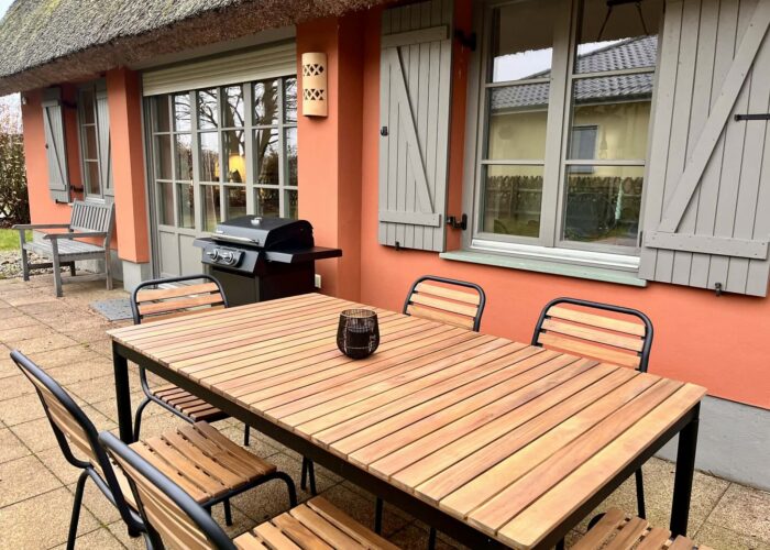 Sitzgruppe draußen Hier ist die Sitzgruppe im Garten in unserem Ferienhaus auf Usedom an der Ostsee zu sehen