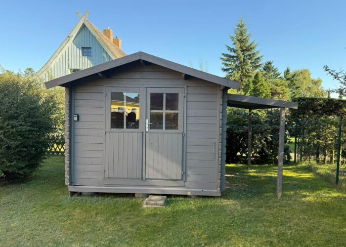 dd472ed5-92ea-4c99-a751-ebd9fa155c75 Hier ist das Gartenhaus des Ferienhaus Feldlerche zu sehen